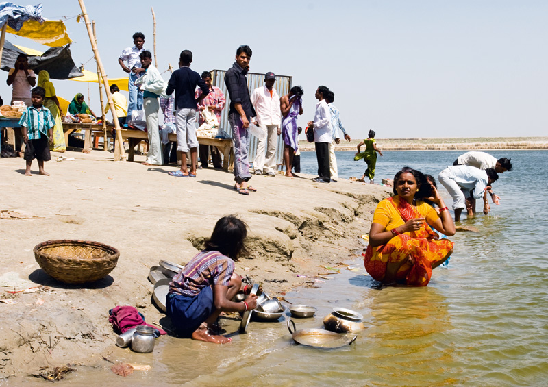 Carte postale Rives du Ganges - Inde